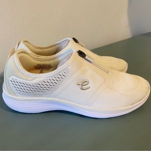 Easy Spirit White Zip Sneakers New in Box